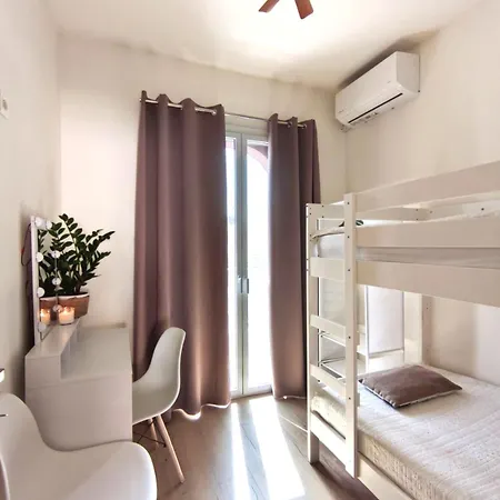 Dorian Apartment